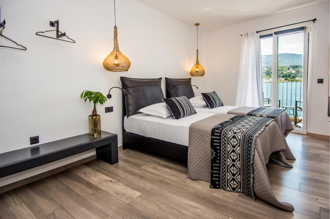 A & B Minimal Suite Ιι With Sea View In Argostoli Buitenkant foto